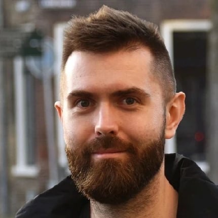 Antek Karlsson photo.